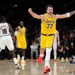 Doncic drills a buzzer-beating OT jumper as Lakers beat Nuggets