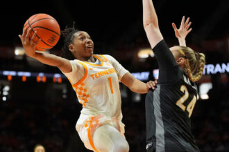 Where Lady Vols basketball stands in March Madness bracket predictions on Selection Sunday