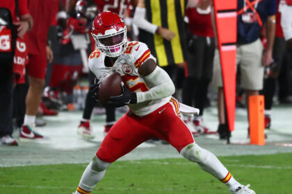 Retired NFL stars continue to make headlines in combat sports