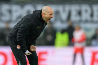 2. Bundesliga: Kaiserslautern run out comfortable winners over Karlsruhe