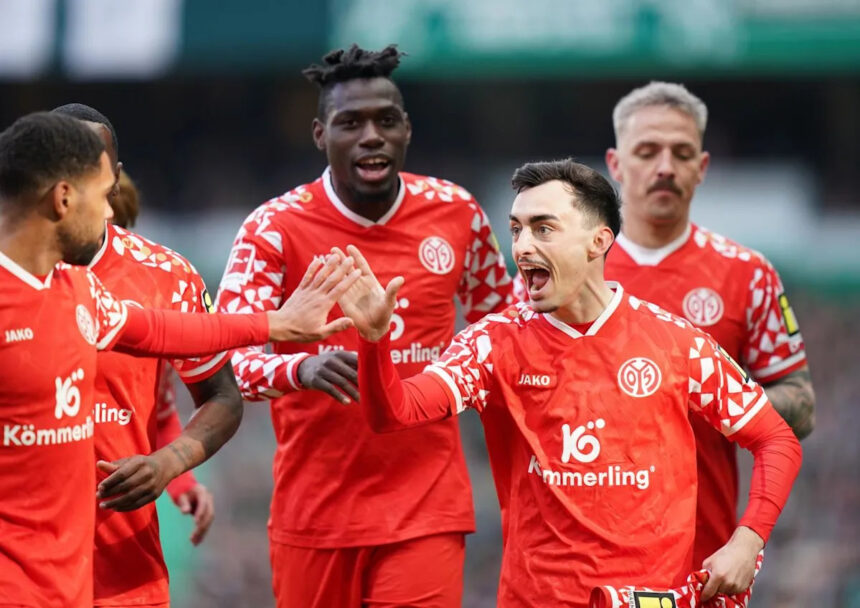 Mainz take advantage of Bremen lapses to secure key Bundesliga victory