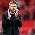 Rooney calls for Carrick to get permanent Man Utd job