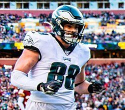 Sources: Goedert stays with Eagles on new deal