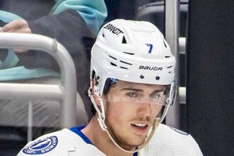 Haydn Fleury, Eric Comrie help Jets tame Blues