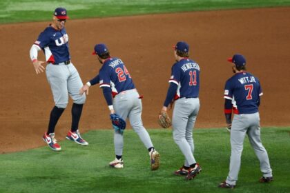 USA beat Dominicans to reach World Baseball Classic final