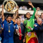 Knicks recover from 21-point deficit, hold off Warriors