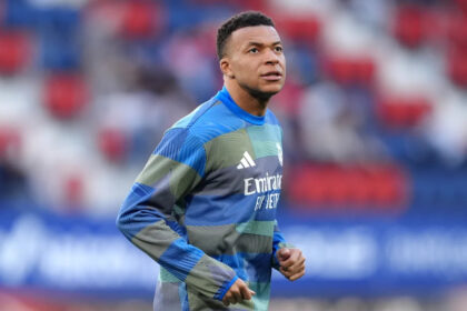 🚨 Mbappé and Bellingham in the squad for the trip to Man City!