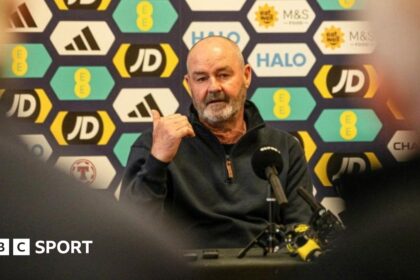 Scotland boss Clarke 'hasn't had contract offer'