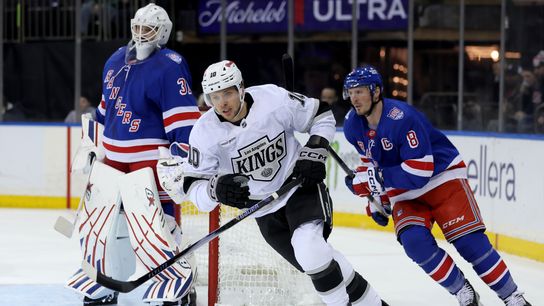 Kings finish trip with 4-1 win over Rangers