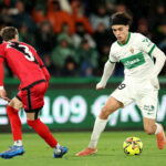 Barcelona defender returns to loan club to begin last stage of recovery