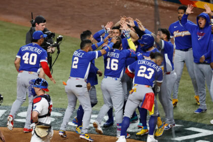 Venezuela defeats U.S. 3-2 for first World Baseball Classic title