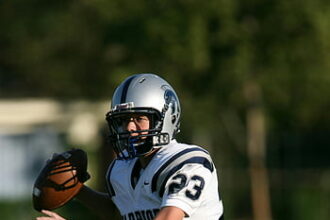 LeBron's 6 dunks key Lakers' 7th straight win