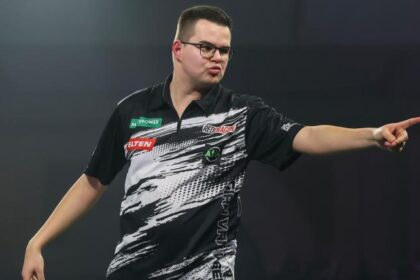 Hospitalised Gian van Veen withdraws from PDC Premier League Night 7 in Dublin