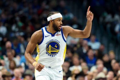 Watch: Warriors’ Moses Moody suffers serious knee injury on dunk attempt