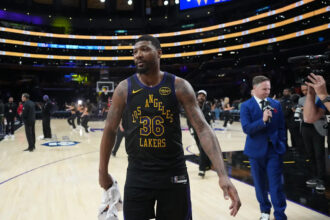 JJ Redick, Austin Reaves on Lakers not having Marcus Smart vs Pistons