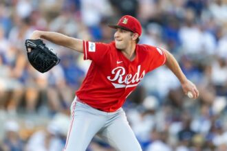 Reds place LHP Nick Lodolo (blister) on IL to begin season