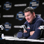 Arizona coach Tommy Lloyd shuts down North Carolina question