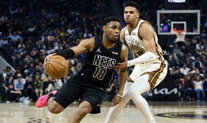 Nets allow 32 fourth-quarter points in 109-106 loss to Warriors