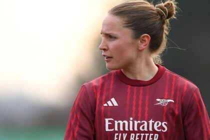 Arsenal captain Little signs contract extension