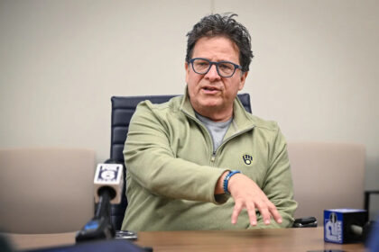 Brewers owner reveals how much the team lost in TV revenue for 2026