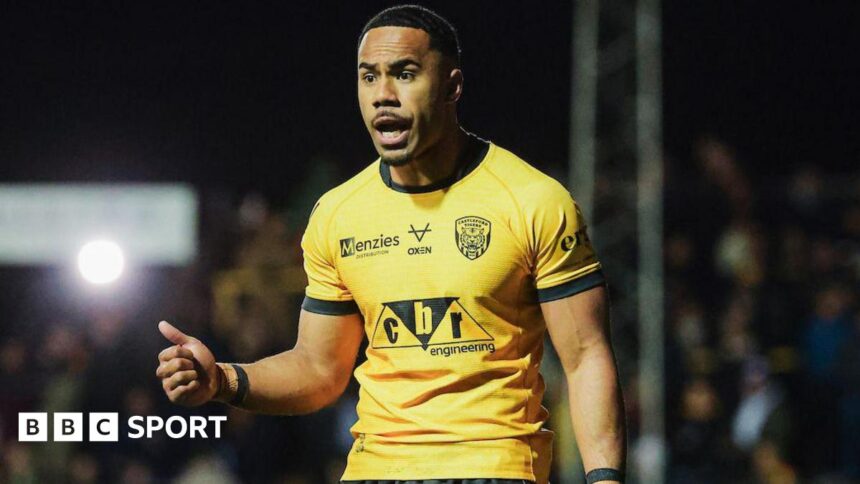 Qareqare hat-trick fires Castleford past Bradford