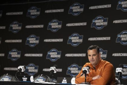 Texas vs. Purdue live score, updates, highlights from March Madness second-half