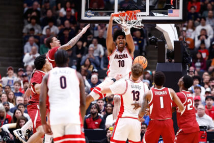 Top-seeded Arizona beats Arkansas 109-88 to reach the Elite Eight for the 1st time since 2015