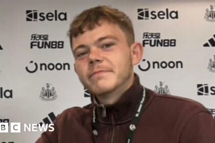 Football Manager gamer helps team win in real life