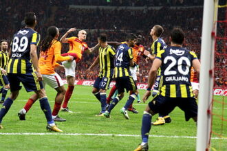 Tennis set to kick-off at Real Madrid's ‌iconic Bernabeu stadium for Madrid Open