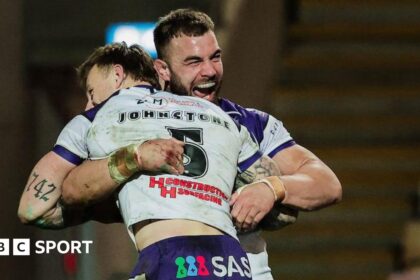 Wakefield go third with victory at York