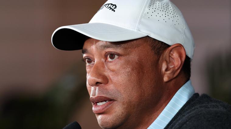 Tiger Woods car crash updates: Latest news on DUI arrest after rollover near Florida home