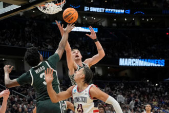Michigan State basketball rally falls short in Sweet 16 loss to UConn