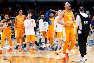 Tennessee defeats Iowa State 76-62, advances to third straight Elite Eight