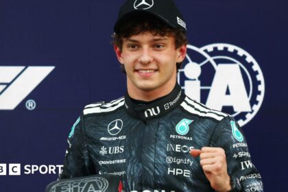 Antonelli beats Russell to Japanese Grand Prix pole