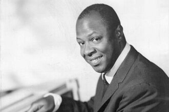 Mariners' bats back George Kirby in win over Guardians