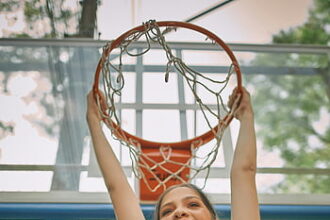 Luka Doncic (41 points), Lakers stay hot vs. hapless Nets