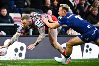 Leigh survive scare to beat Toulouse in golden point