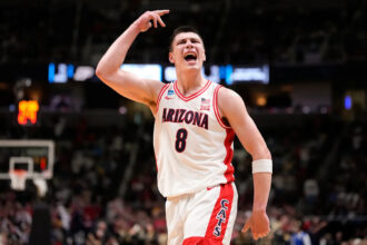 Finally! Arizona blitzes Purdue in second half, reaches first Final Four since 2001
