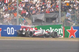 Ollie Bearman exits Haas F1 car injured after massive crash at Japanese GP