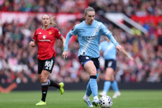 Man City rout United to edge closer to WSL title
