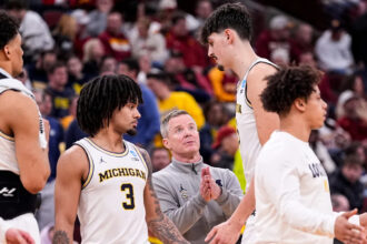 Michigan vs Tennessee predictions: Wolverines complete march to Final Four?