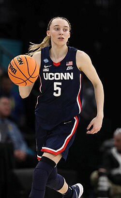 UConn women shed slow start, reach Final Four