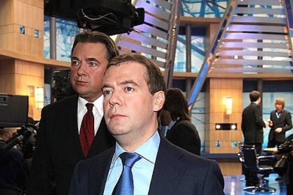 Women's Elite Eight: Previewing Monday's matchups