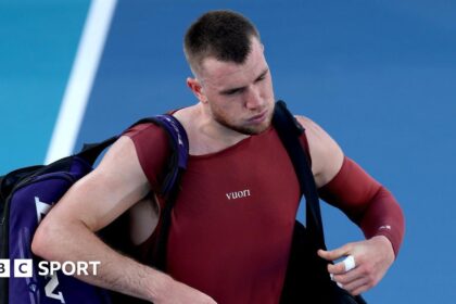 Cautious Draper playing long game with withdrawal