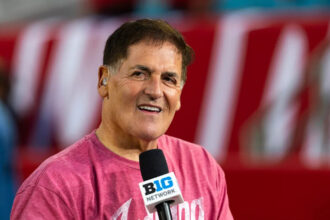 Mark Cuban says he doesn't regret selling Mavericks but regrets selling to Adelson, Dumont