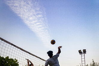 Tiger Woods says he'll step away and seek treatment following Florida vehicle rollover and DUI arres