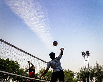 Tiger Woods says he'll step away and seek treatment following Florida vehicle rollover and DUI arres