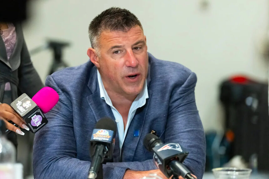 Patriots coach Mike Vrabel addresses A.J. Brown trade rumors