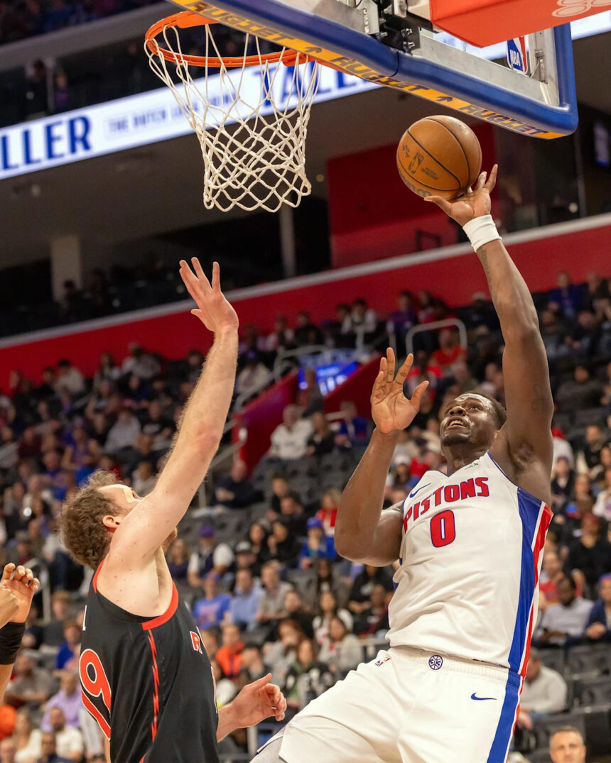 Pistons top Raptors to clinch 1st Central Division title since 2008