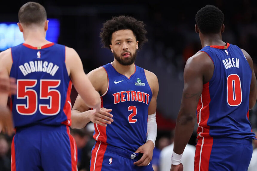 Cade Cunningham joins Pistons on bench for 1st time since injury
